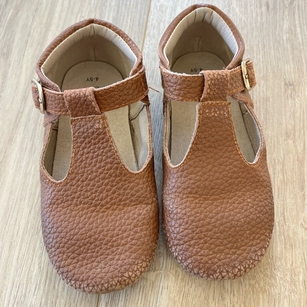 Monkey Feet brown buckle shoes size 4-5y (fits size 10)